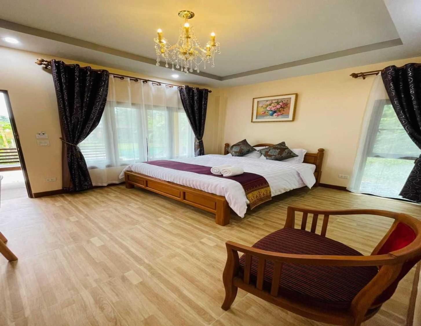 Capital O 75518 Baan Rose Resort Ao Luk Exterior foto